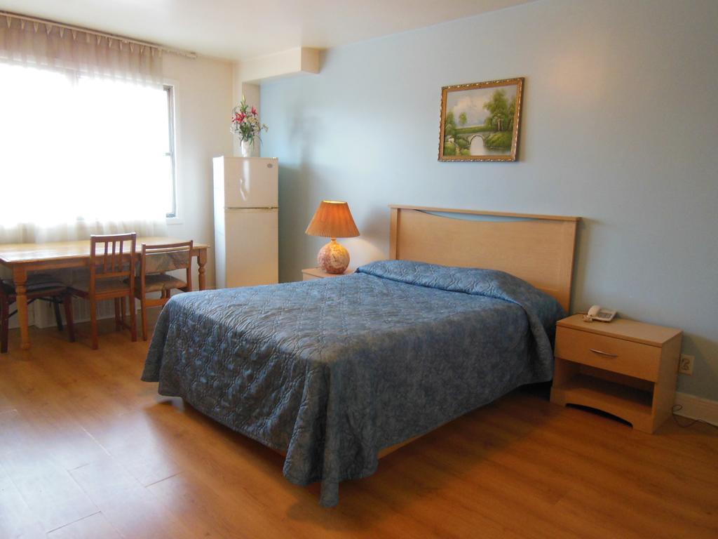 Motel Pierre Montréal Szoba fotó